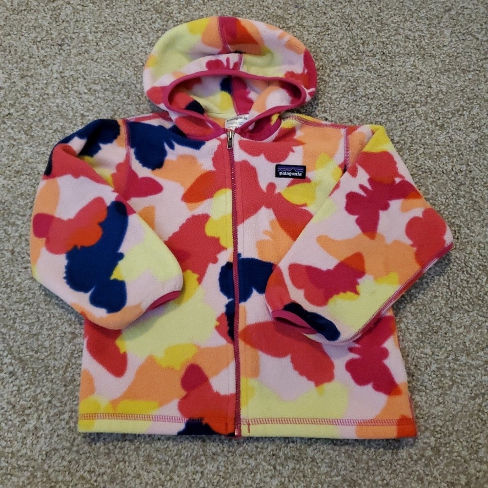Patagonia rare butterfly patterned hooded synchilla